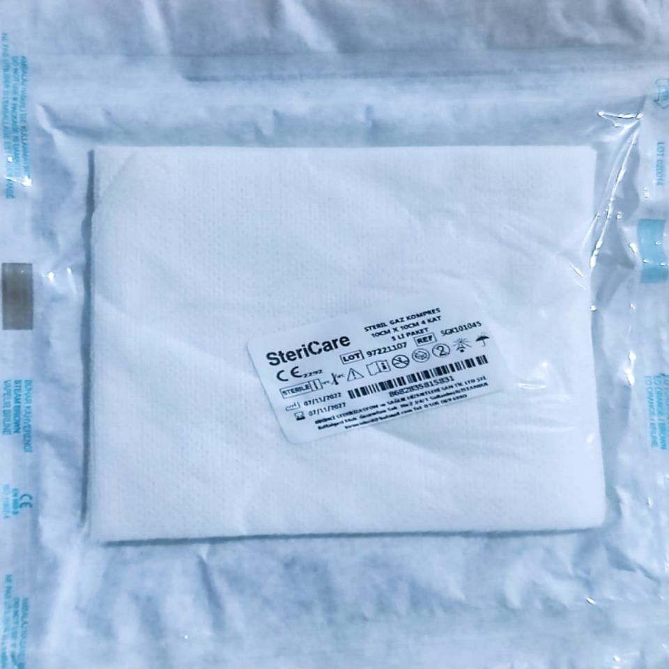 Steril nonwoven spanç 10x10 cm 4 kat 5’li paket